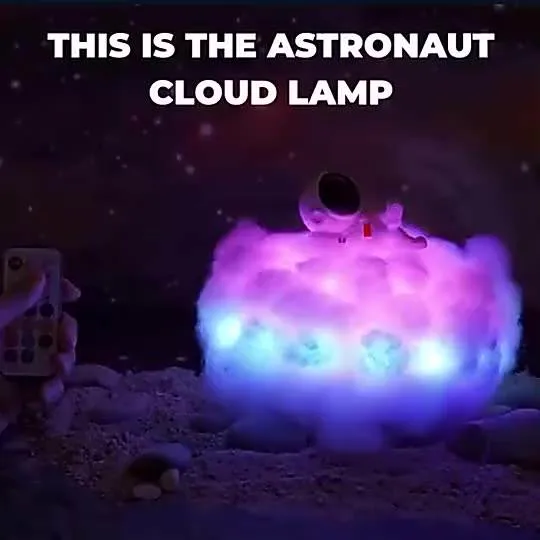 무지개 효과가 있는 어린이를 위한 새로운 특별 다채로운 구름 우주 비행사 LED 야간 조명